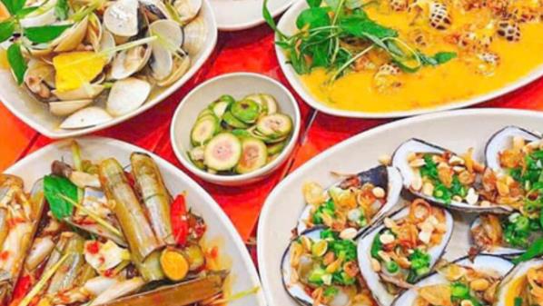 Quán Ốc Huyền Moon - Phố 8/3