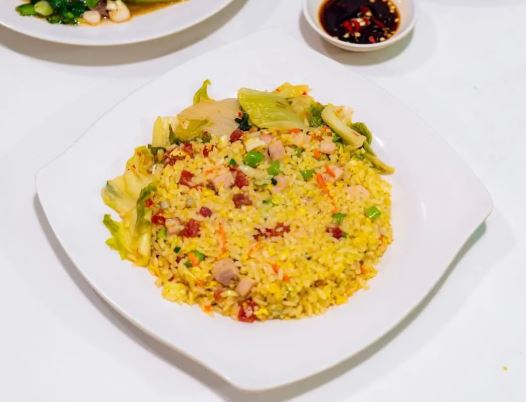 Cơm Chiên, Mì Xào & Cafe - Hạt Ngọc