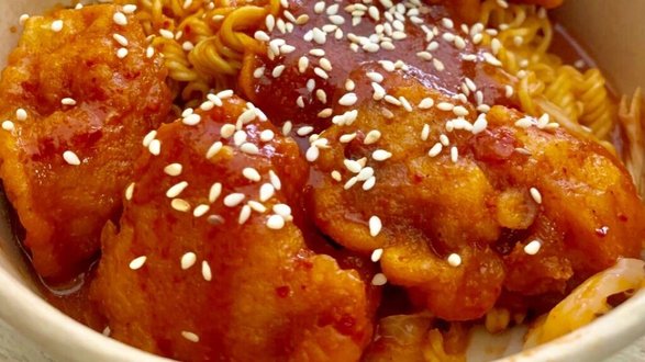 Cơm Gà Sốt Cay, Cơm Trộn Cá Ngừ & Đồ Ăn Hàn - Moon 76 - Lạc Long Quân