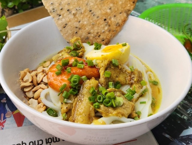 Mì Quảng 2 Chị Em - Chung Cư 12T1, Trần Thánh Tông