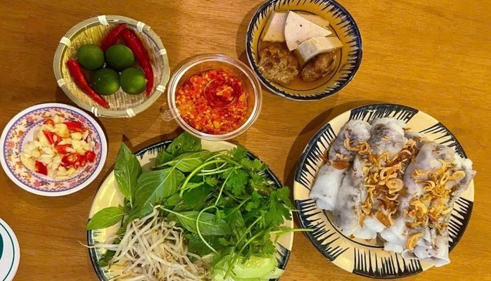 Tiệm Ăn Chả Lá - Bánh Cuốn Nóng, Bún Chả Hà Nội & Bún Thịt Nướng
