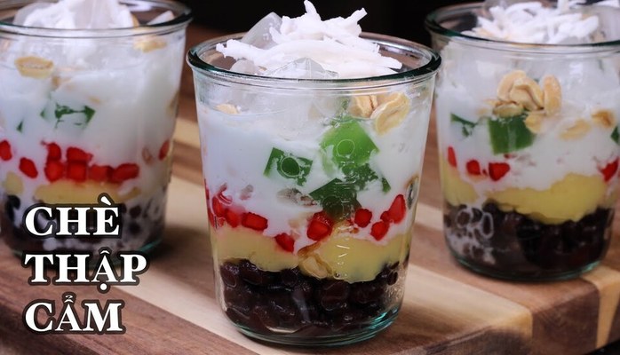 Tiệm Chè Cô Thương - Chè Thập Cẩm, Gà Ủ Muối & Đồ Ăn Vặt - 254 Định Công