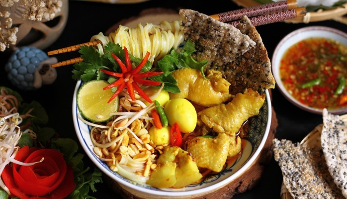 Mì Quảng Đà Nẵng O Ty - 47 Lê Trung Đình