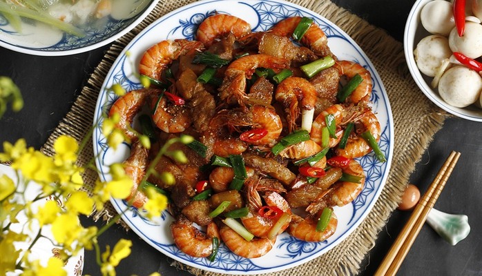 Cơm Niêu Nhà Bà Nữ - 65 Lê Văn Hưu