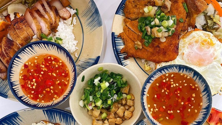 Tiệm Ăn Cô Hằng