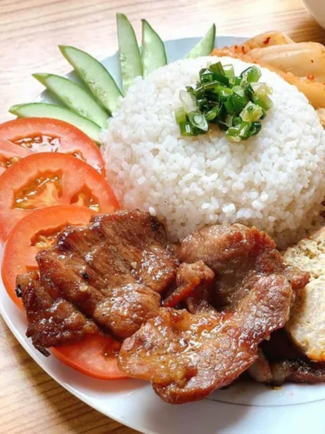 Cơm Tấm Tía Ba - 72 Hoàng Hoa Thám