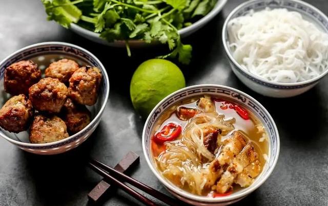 Khởi My - Thịt Xiên, Chân & Cánh Gà Nướng