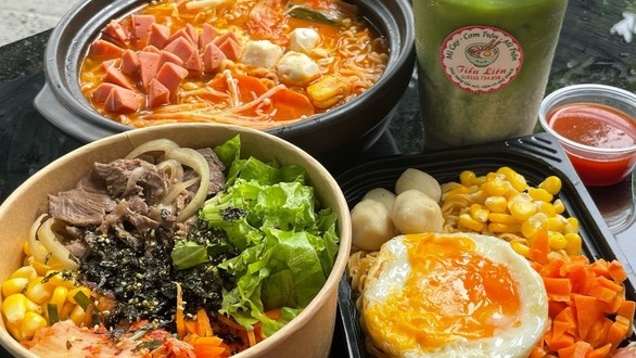 Quán Ăn Vặt Tiểu Liên - Cơm Trộn & Mỳ Cay - Lê Nguyên Đạt