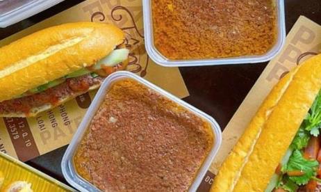 Tâm Cook - Bánh Mì Pate Cột Đèn Hải Phòng - Hào Nam