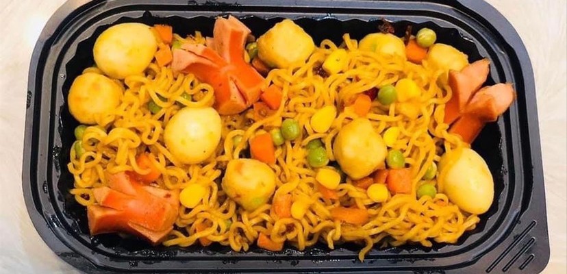 Mì Trộn & Cơm Đùi Gà - Học Sinh Quán - Bùi Minh Trực