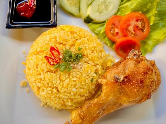 Cơm Gà Xối Mỡ 164 - Hoàng Văn Thụ
