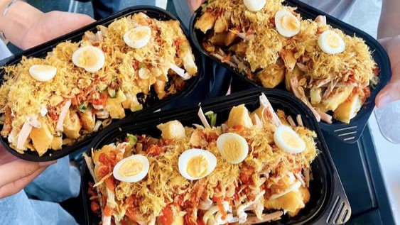 Trà Hoa, Bánh Mì & Xưởng Kem Hoa KAT - Xuân Diệu