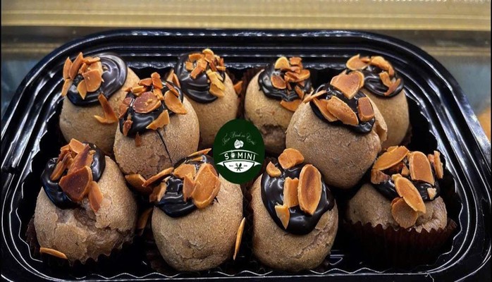 Tiệm Bánh Su Mini & Coffee - 80 Kim Long