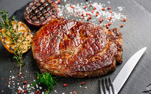 Retro Pizza & Steak Nha Trang - Hòn Chồng