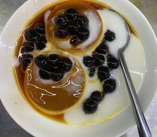 Cô Điếc Quán - Kem Flan & Cacao Dầm ĐakLak