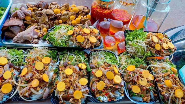 Cơm Gà Thành Ký - Võ Thị Sáu