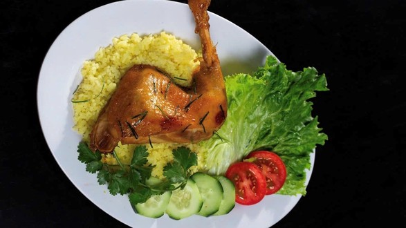 Quán Cơm Bảo Châu - Cơm Gà & Cơm Sườn