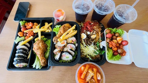 Ăn Là Ghiền - Ăn Vặt, Viên Chiên Thập Cẩm & Gà Viên Sốt Cay