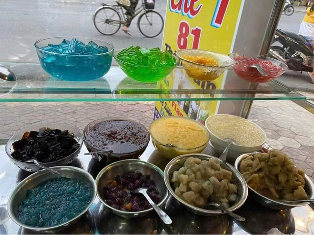 Chè Ý 81 - 81 Phan Đình Phùng