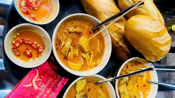 Phá Lấu Bò Tứ Xuyên, Bít Tết Bò Mỹ Lai Steak - 8A Nguyễn Thái Học