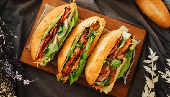 Tiệm Ăn Vặt - 92 Định Công Hạ