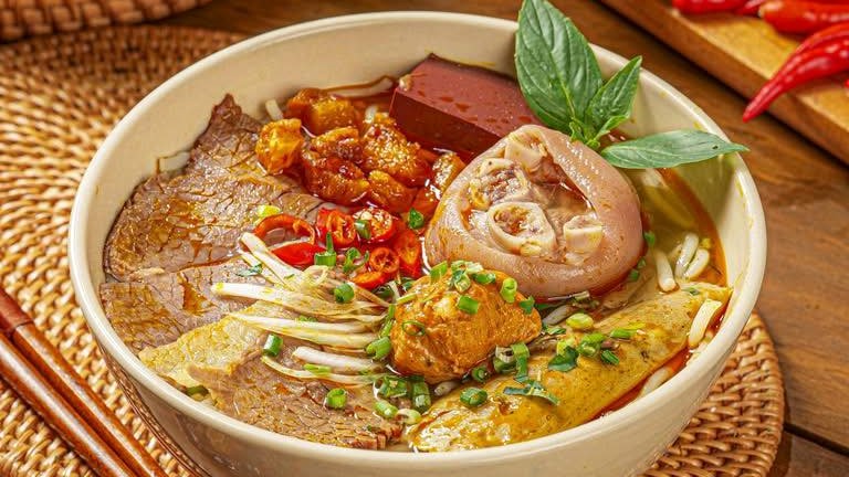 Bún Bò Ghiền - 607 Nguyễn Thị Thập Quận 7