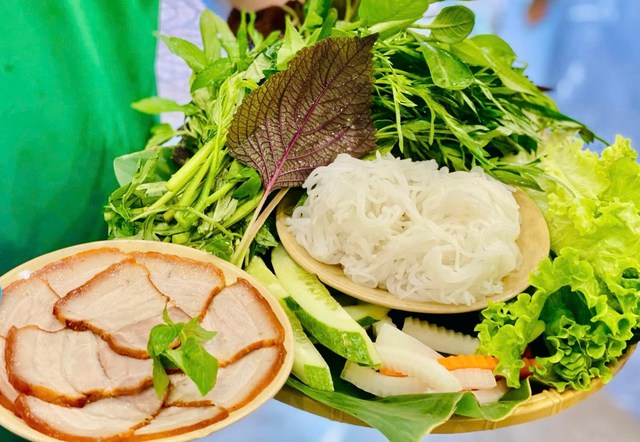 Bún Đậu Cô Ba Sài Gòn - 39 Trần Bình Trọng