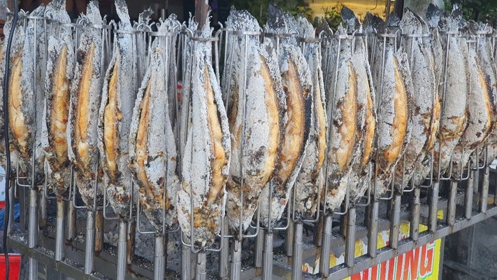 Cá Lóc Nướng 68 - Nguyễn Phúc Chu