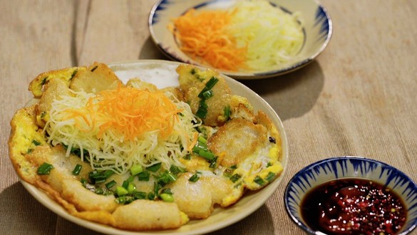 Bột Chiên Tỉnh Lộ 10 - Bột Chiên, Bánh Hẹ & Nui Xào Bò