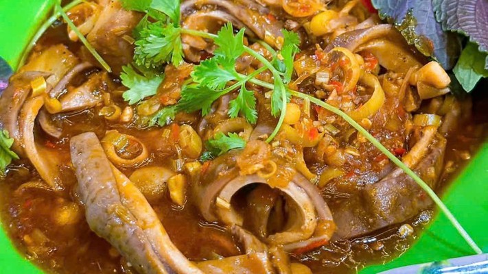 QUÁN BÀ NĂM NHẬU SỚM - 242 Nguyễn Thị Minh Khai