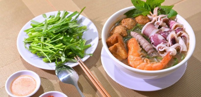 Ngân Bún Thái - Hủ Tiếu Mực - Cao Lãnh