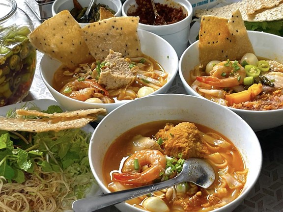 Mì Quảng Ông Ngôn - Bà Triệu