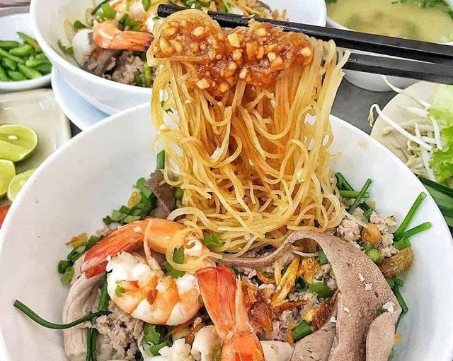 Hủ Tiếu Đào Mai