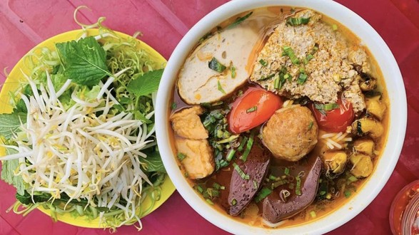 Bún Riêu Cua - Bún Chả Cá & Cơm Tấm O Lợi