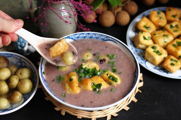 Mì Quảng & Cháo Đậu Giò Heo Cô Bé