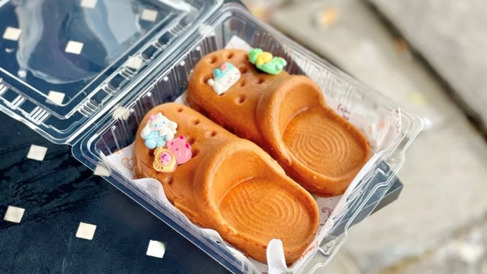 Bánh Dép Crocs Phô Mai 205 - Tân Hoà Đông