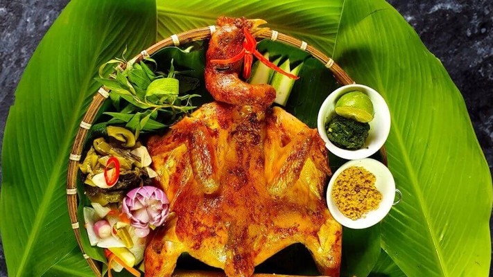 Gà Nướng Cơm Lam 68 - Lê Văn Lương