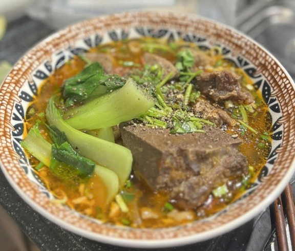 Ngõ Quán - Mì Bò Đài Loan