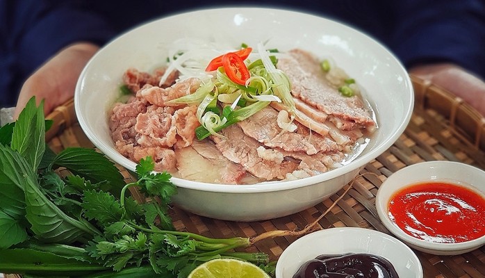 Phở Tái Sinh - Đường 10