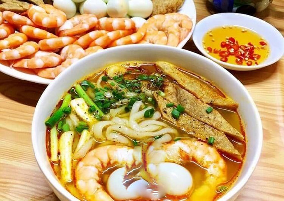 Bánh Canh Bà Mười - 175 Lê Độ
