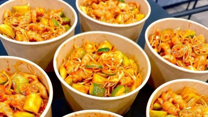 Chân Gà Sốt Thái Bé Loan - Hoàng Diệu