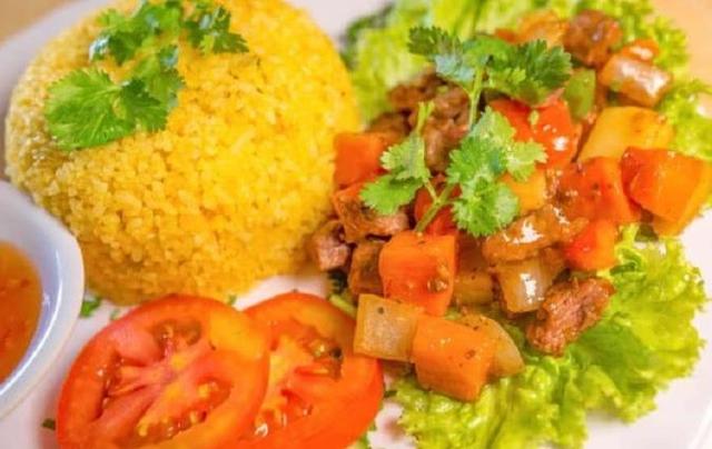 Bếp Nhà Nhí Cơm Mì Xào Bún Gạo - Trương Phước Phan