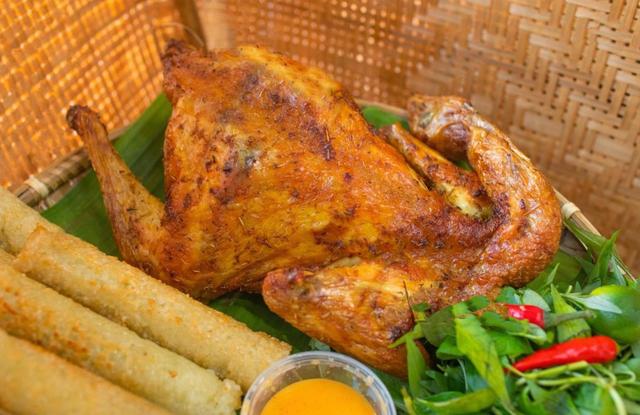 GÀ NƯỚNG PHÚC VINH - Nguyễn Ảnh Thủ