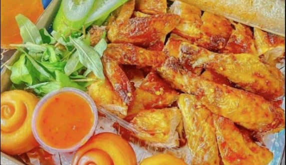 Gà Quay Tân Phát Độc Quyền