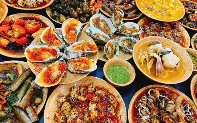Xóm Nhậu - Hải Sản, Gà Chiên Mắm Nhỉ & Lẩu Cua Đồng