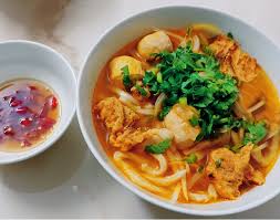 Bánh Canh Chả Cua, Nậm & Lọc Huế - O Nhung - 432 Tôn Đản