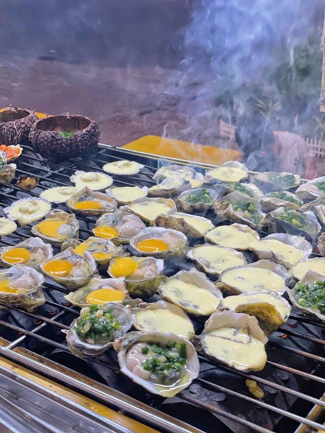 Nước Ép Xanh & Hàu Nướng 7k - 79/8A Mậu Thân 2