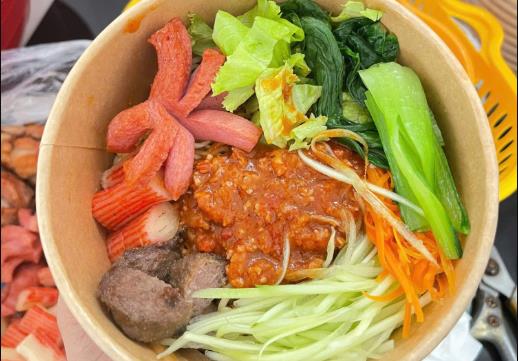 Tiệm Mỳ Trộn Nhi Tây