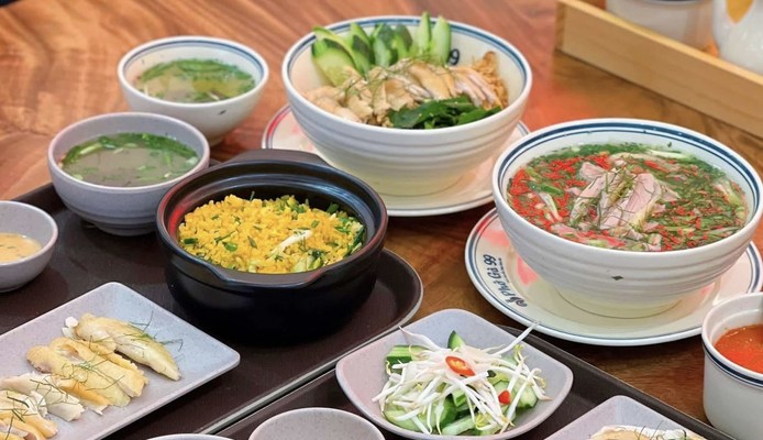 Nhà Hàng Phở Gà 99 - 43 Lý Chiêu Hoàng