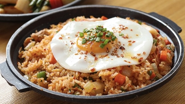 Tiệm Ăn Của Veee - Tú Xương